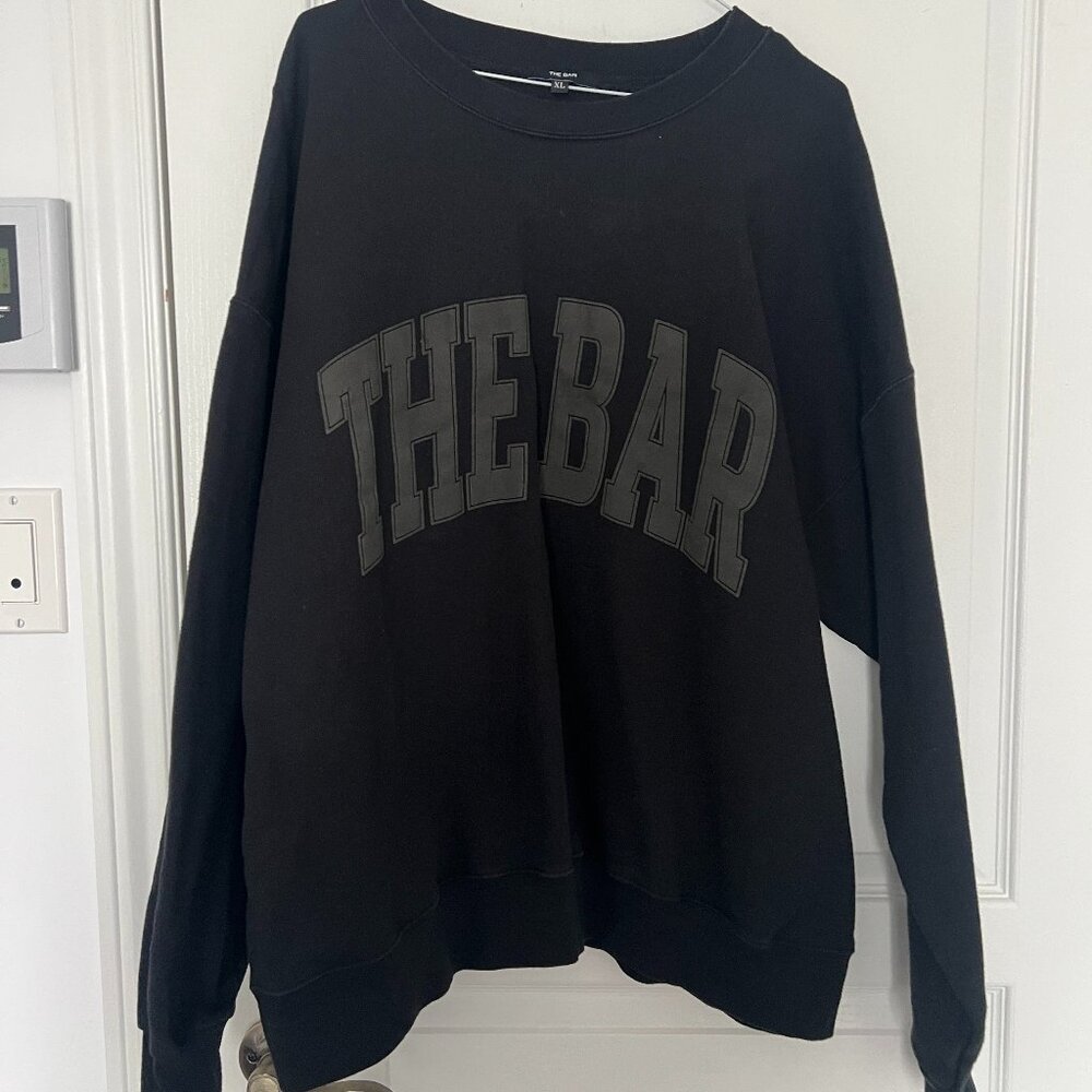 The Bar Varsity Sweater Black XL